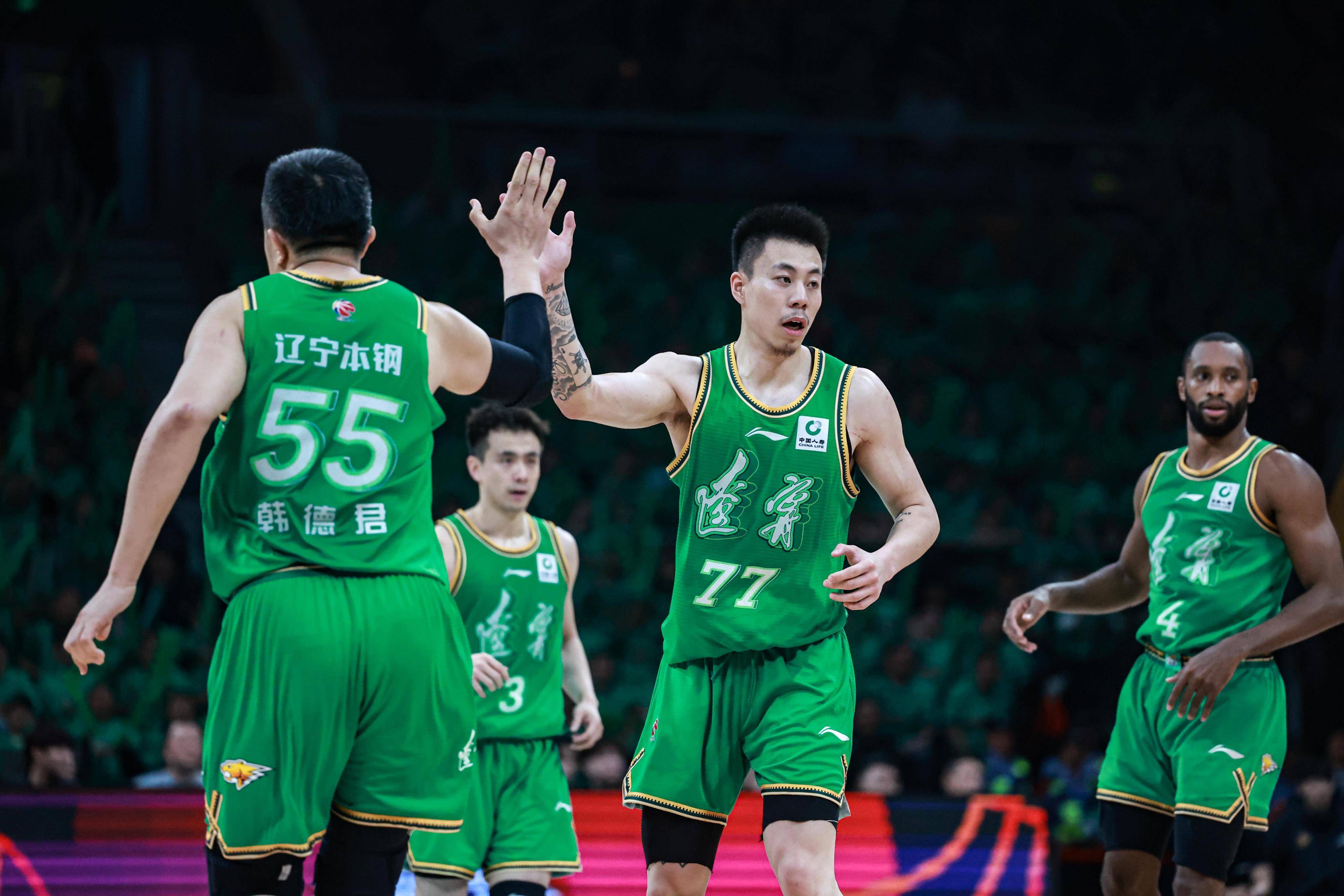 爱游戏体育-从辽宁本钢12连胜看CBA争冠格局：广东新疆成最大对手