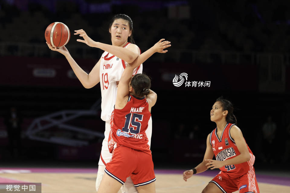 爱游戏体育-女篮亚洲杯-张子宇8中8中国擒韩国2连胜