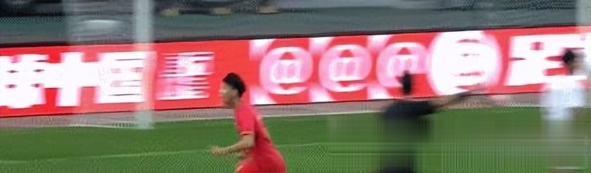 包含韩媒点评王钰栋：踢法太独对阵韩日几乎没有存在感的词条
