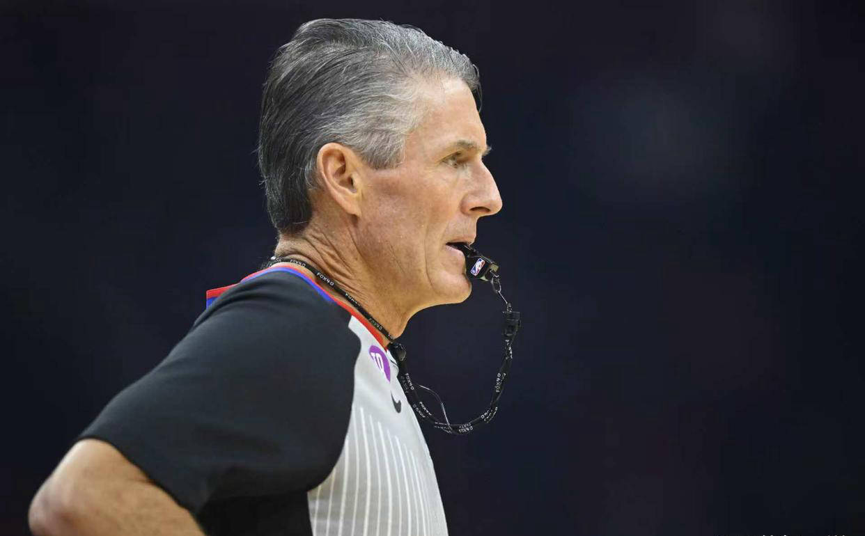 ESPN总决赛7场共28人次裁判名单，斯科特-福斯特仅吹罚1次的简单介绍