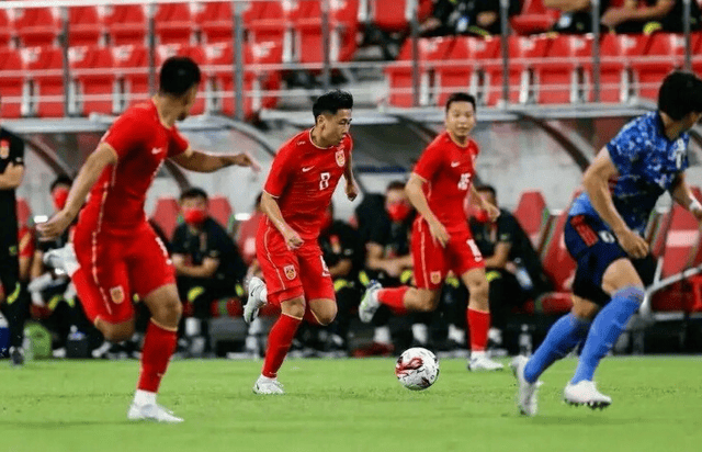 关于下午3点，国足东亚杯荣誉战！力争首球，打平即获季军，申花送助攻的信息