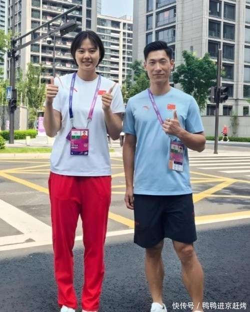 爱游戏体育-关于名将表现抢眼，带领球队走向辉煌之路的信息
